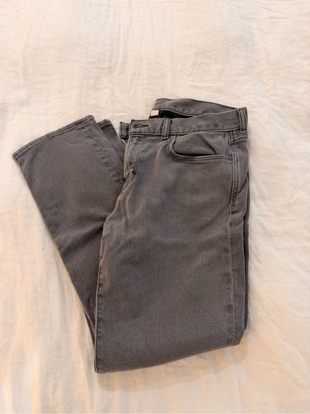 Banana Republic Men's Slim Straight Jeans in Charcoal Gray